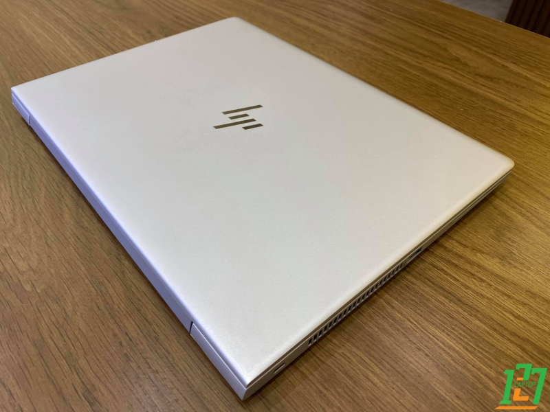 HP ELITEBOOK 830 G5 NEW 99% thumb