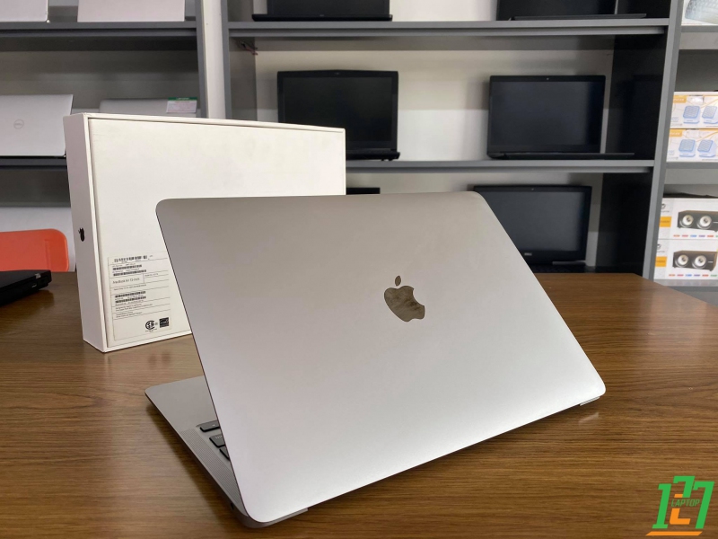 MACBOOK AIR 2020 FULLBOX thumb