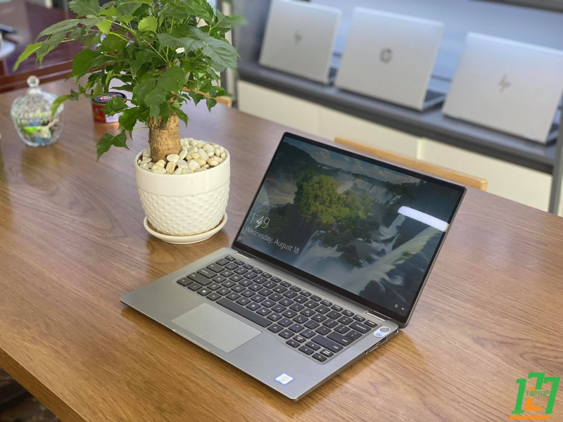 Dell Latitude 7400 2 in 1 like new thumb