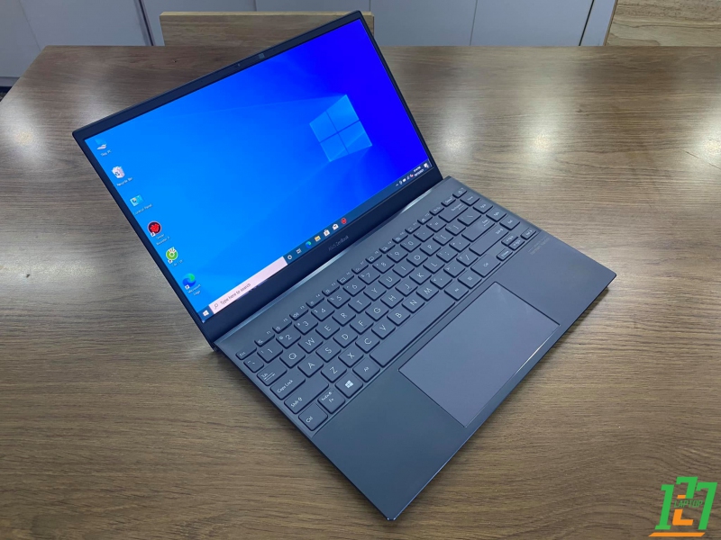 Asus Zenbook UX325 new 99,99%