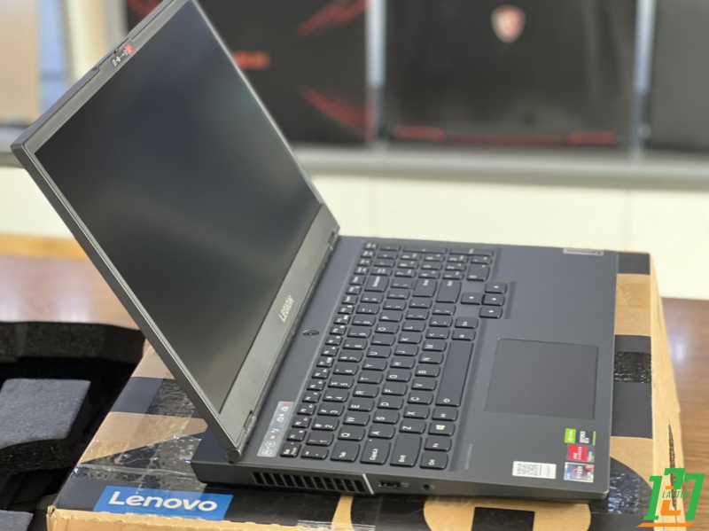 Lenovo Gaming Legion 5 thumb
