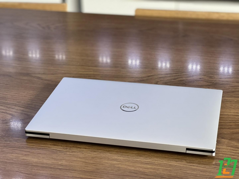 Dell XPS 9300 i7