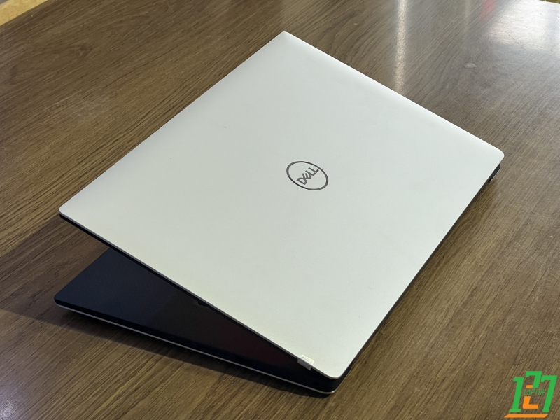 Dell Precision 5540 i9-9980HK thumb