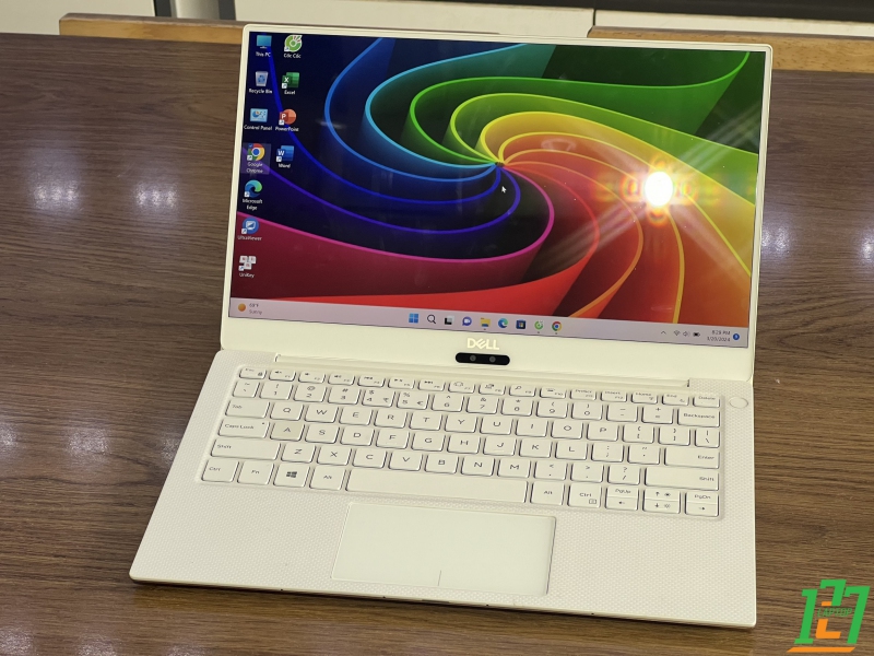 Dell XPS 9370 Rose Gold 4K thumb