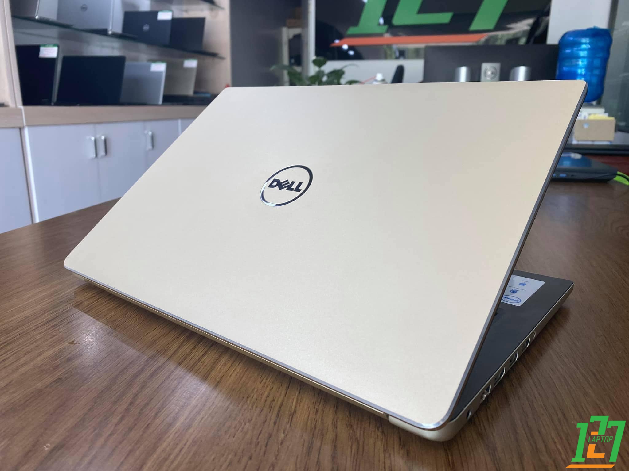 DELL INSPIRON GOLD 7460