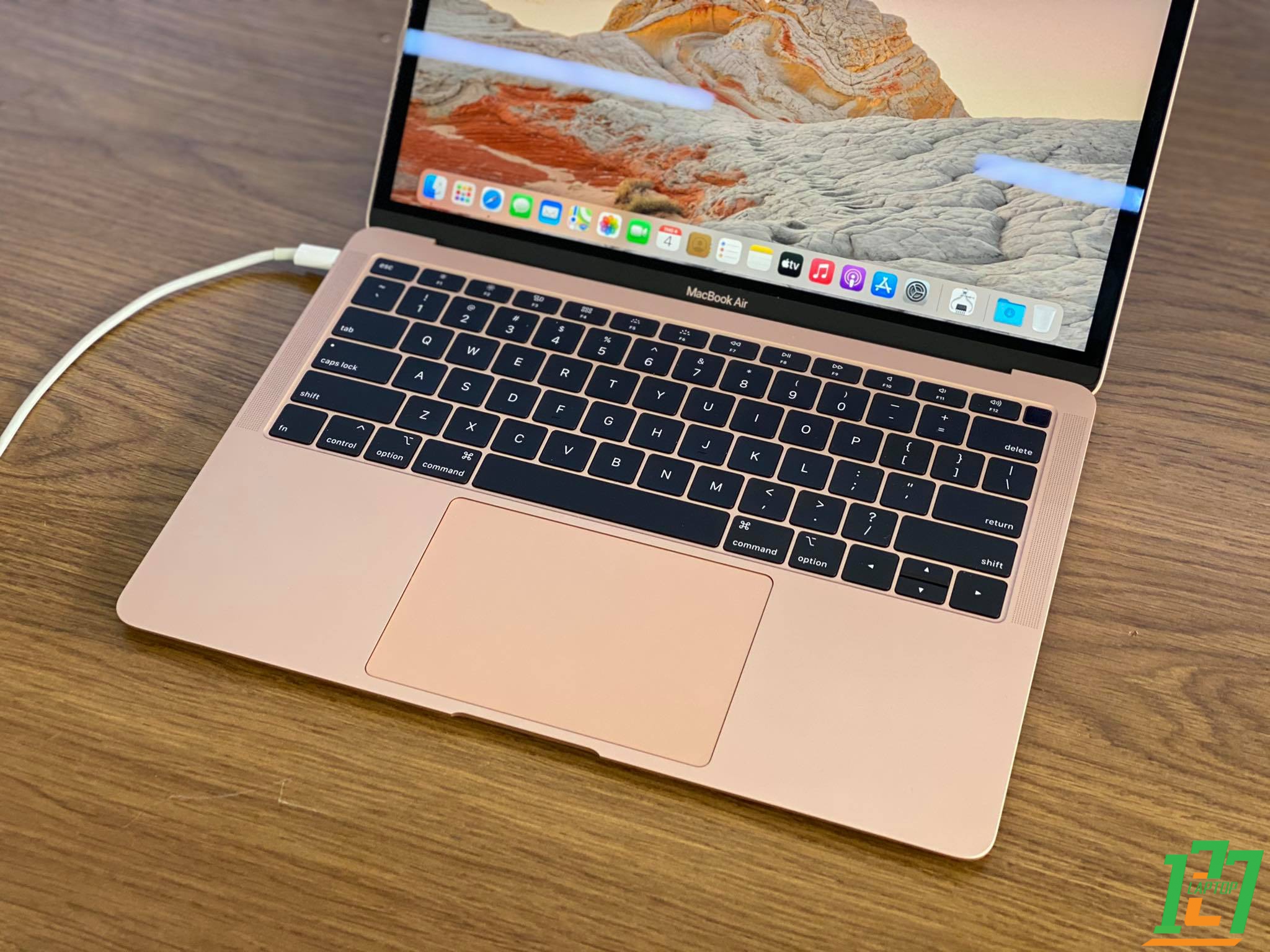 MACBOOK AIR 2020 ROSE GOLD