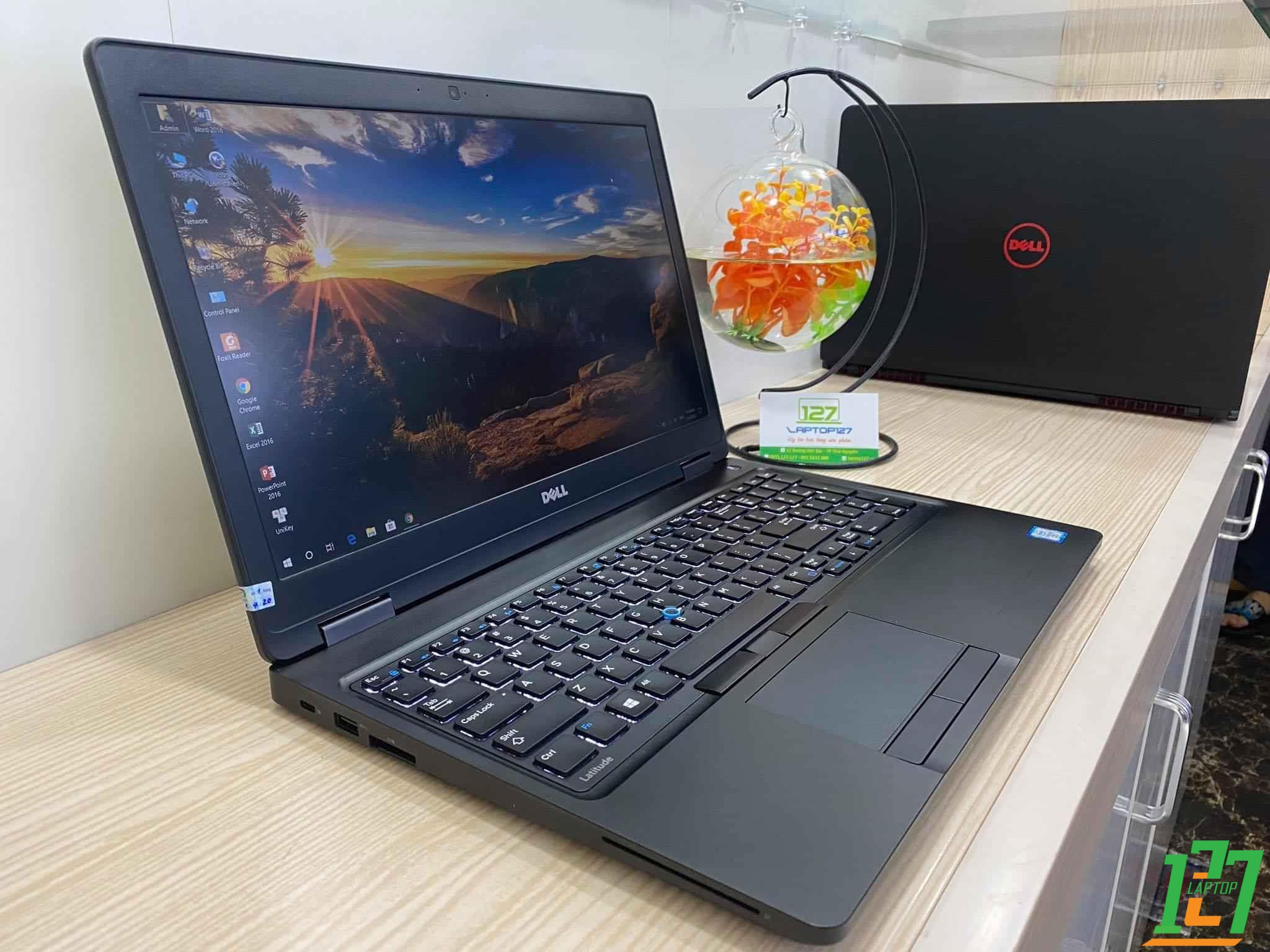 DELL LATITUDE E5570 HQ