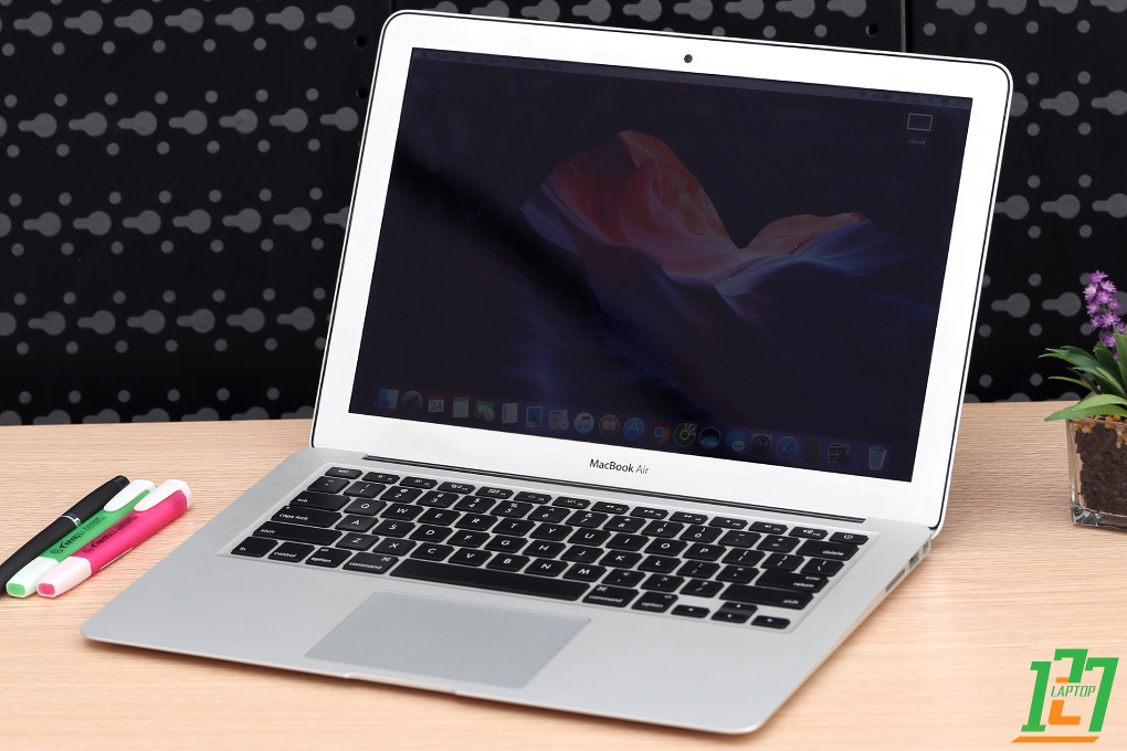 MACBOOK AIR 2017 13.3''