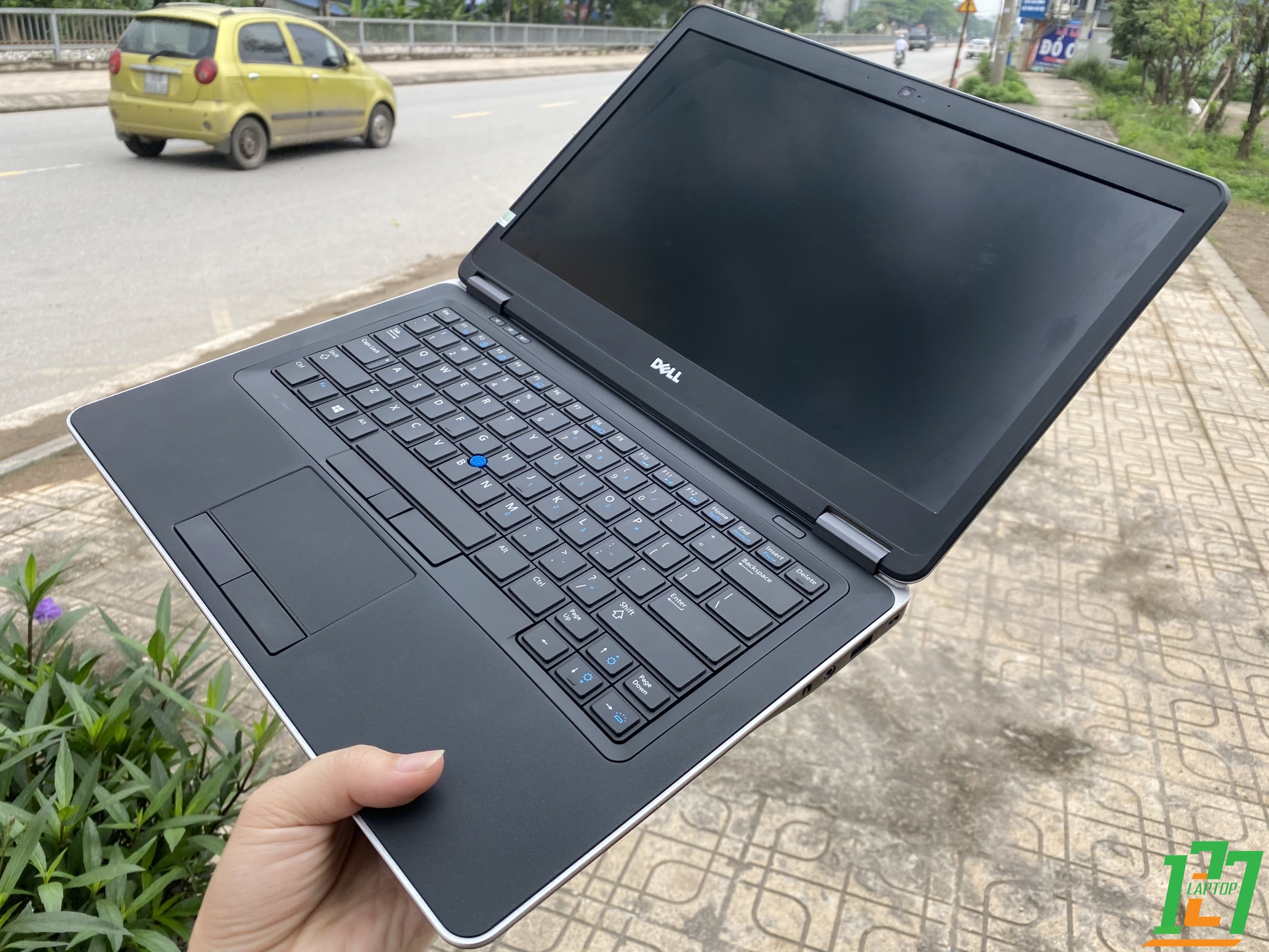 DELL LATITUDE E7440 I5