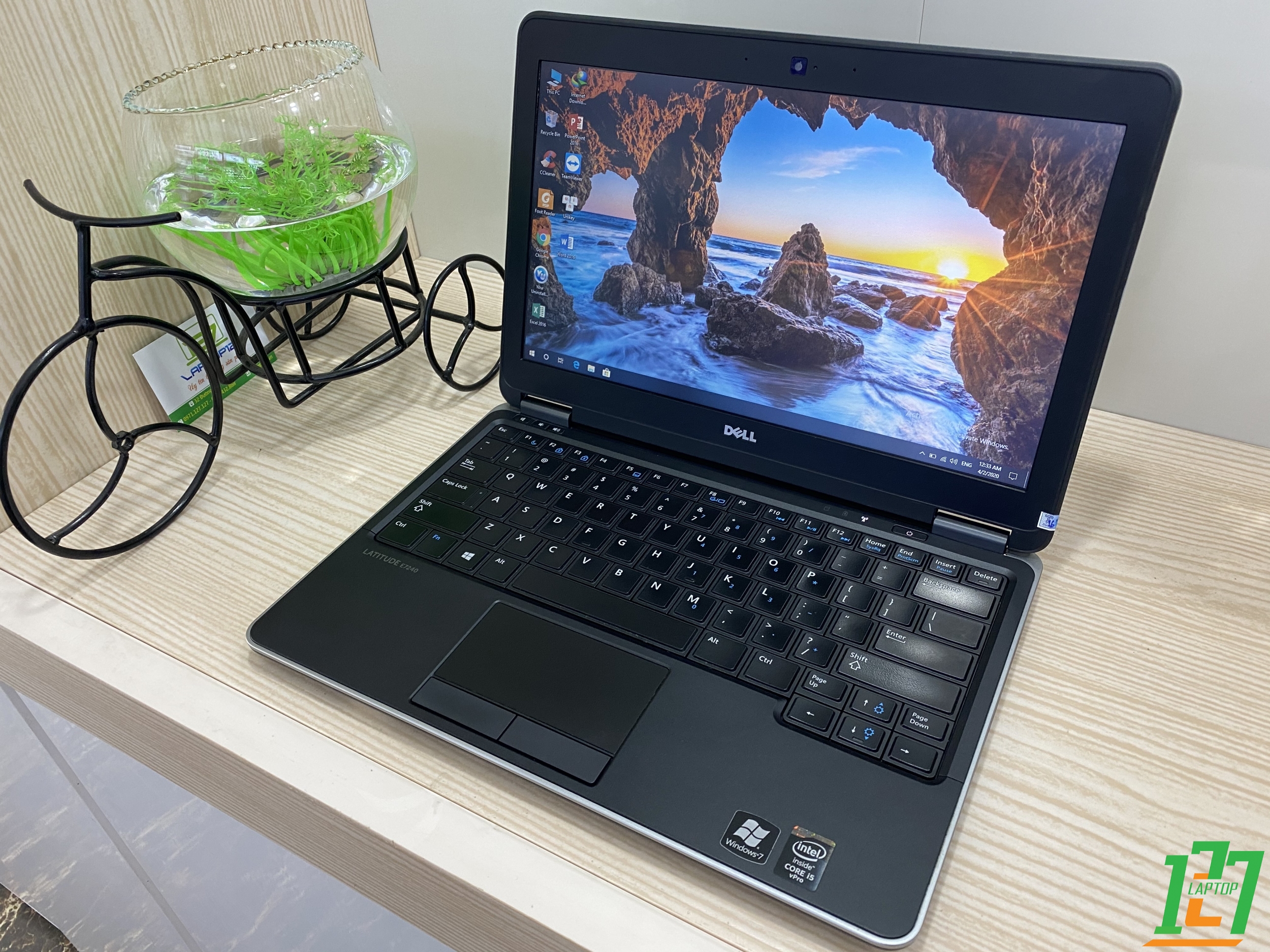 DELL LATITUDE E7240