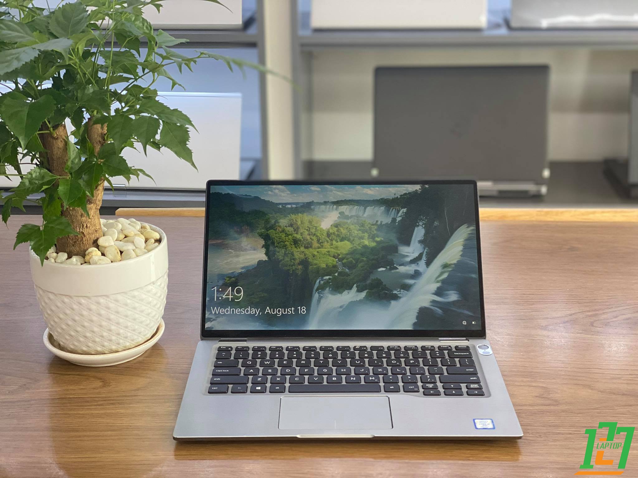 Dell Latitude 7400 2 in 1 like new