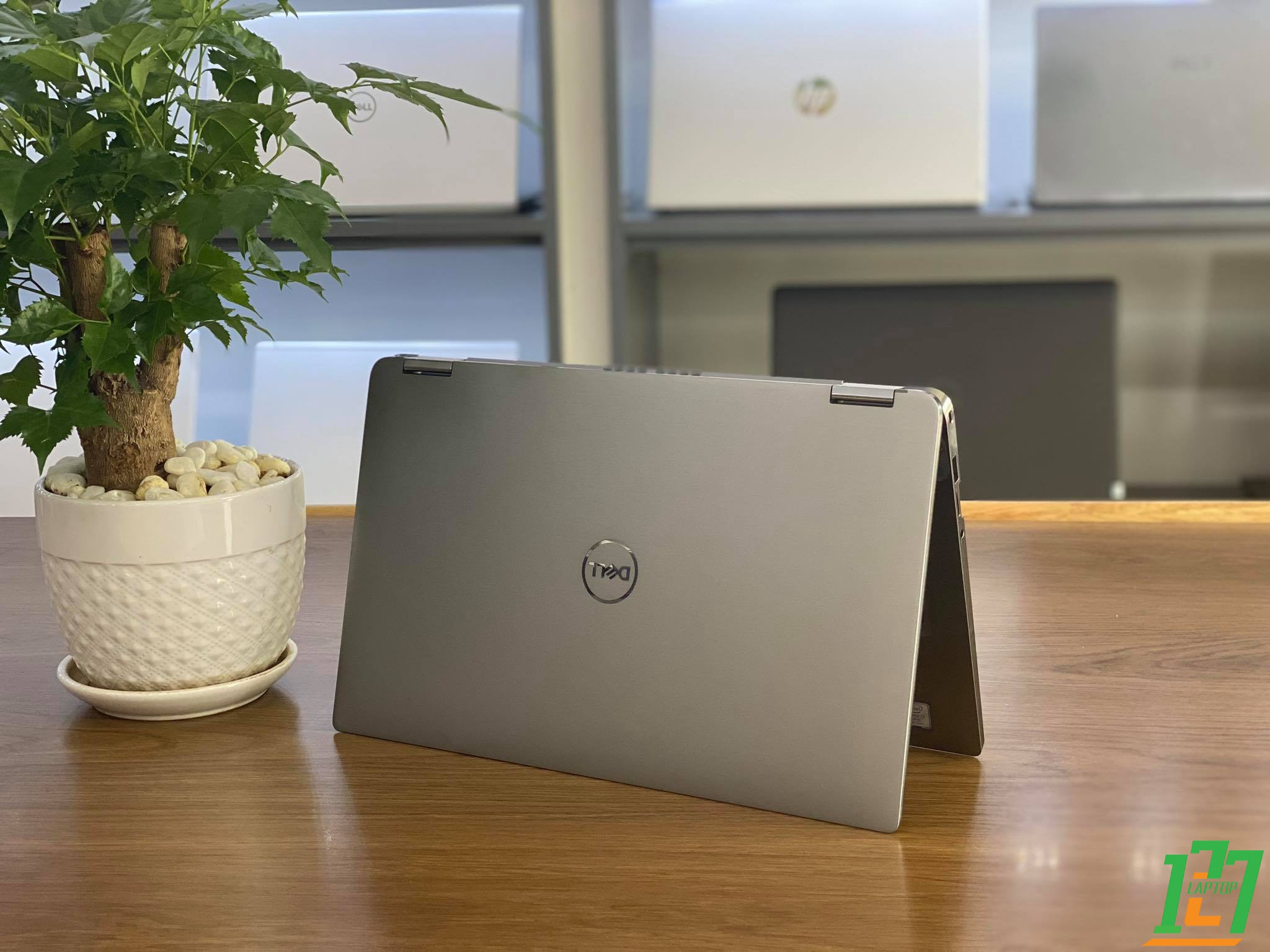 Dell Latitude 7400 2 in 1 like new