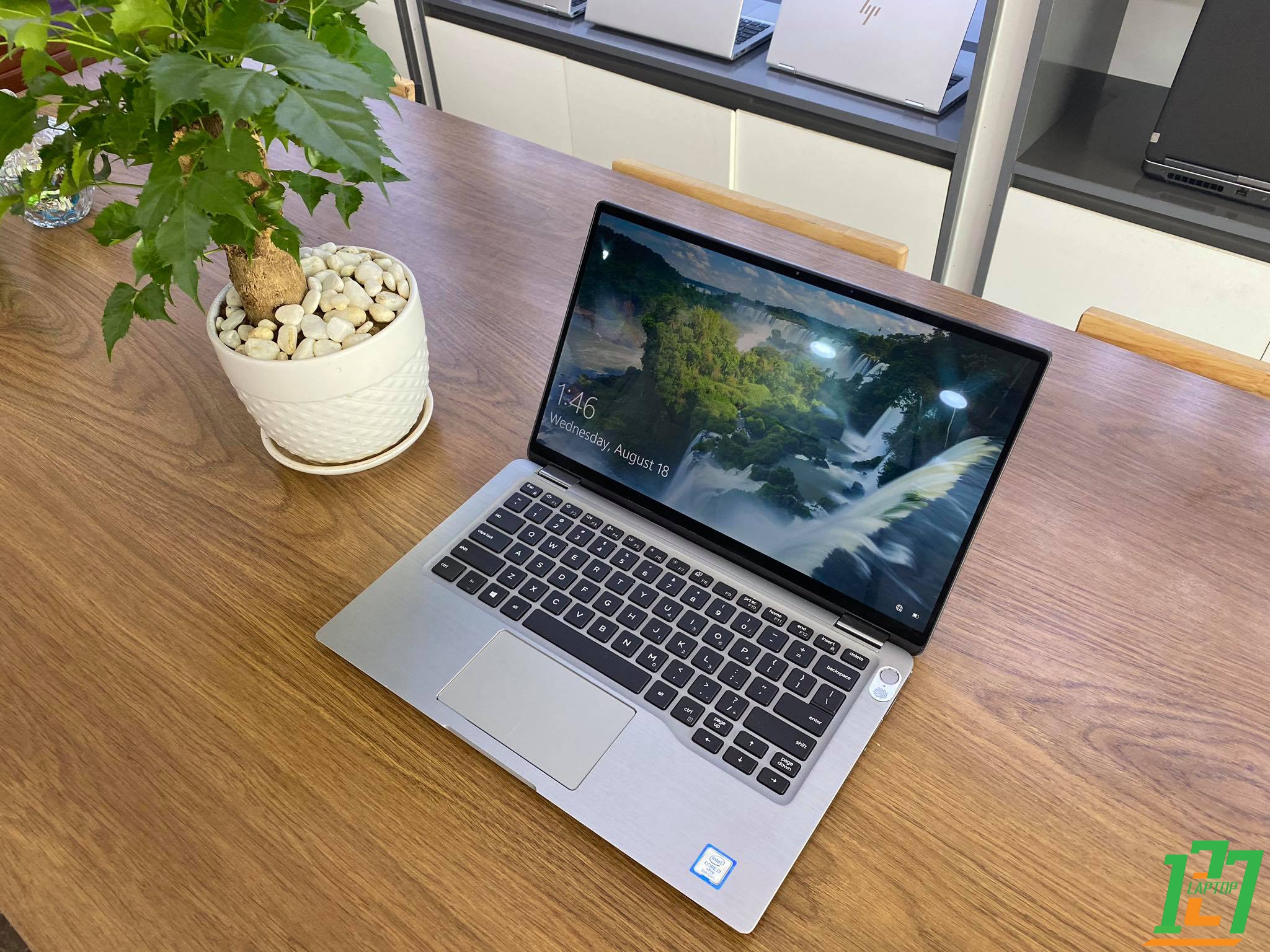 Dell Latitude 7400 2 in 1 like new