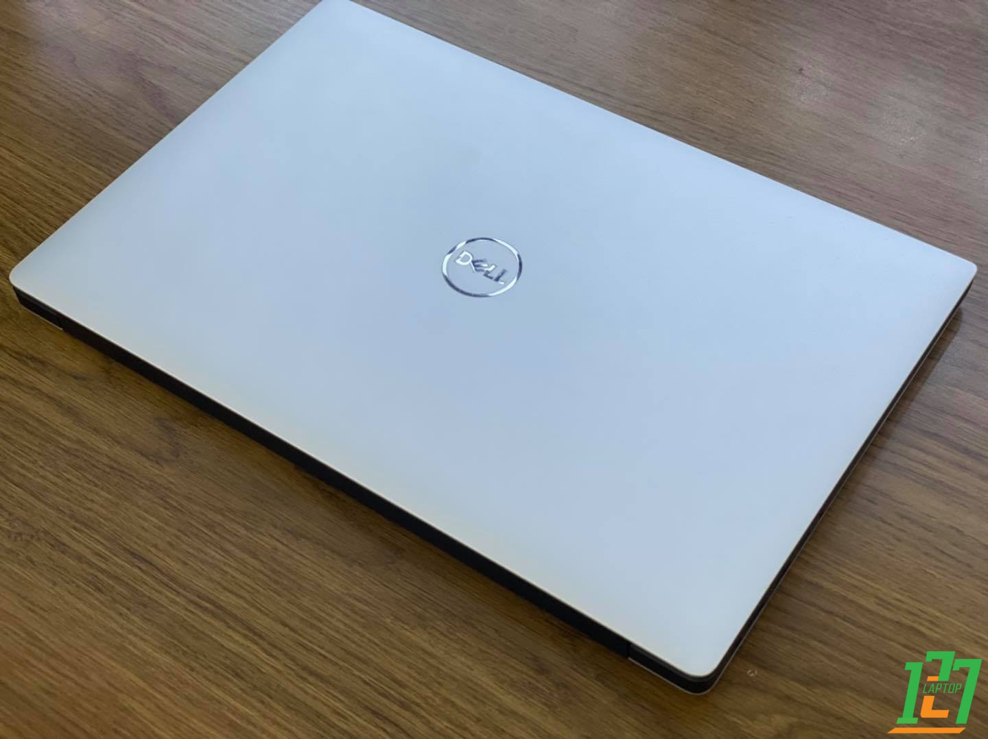 Dell XPS 15-9560