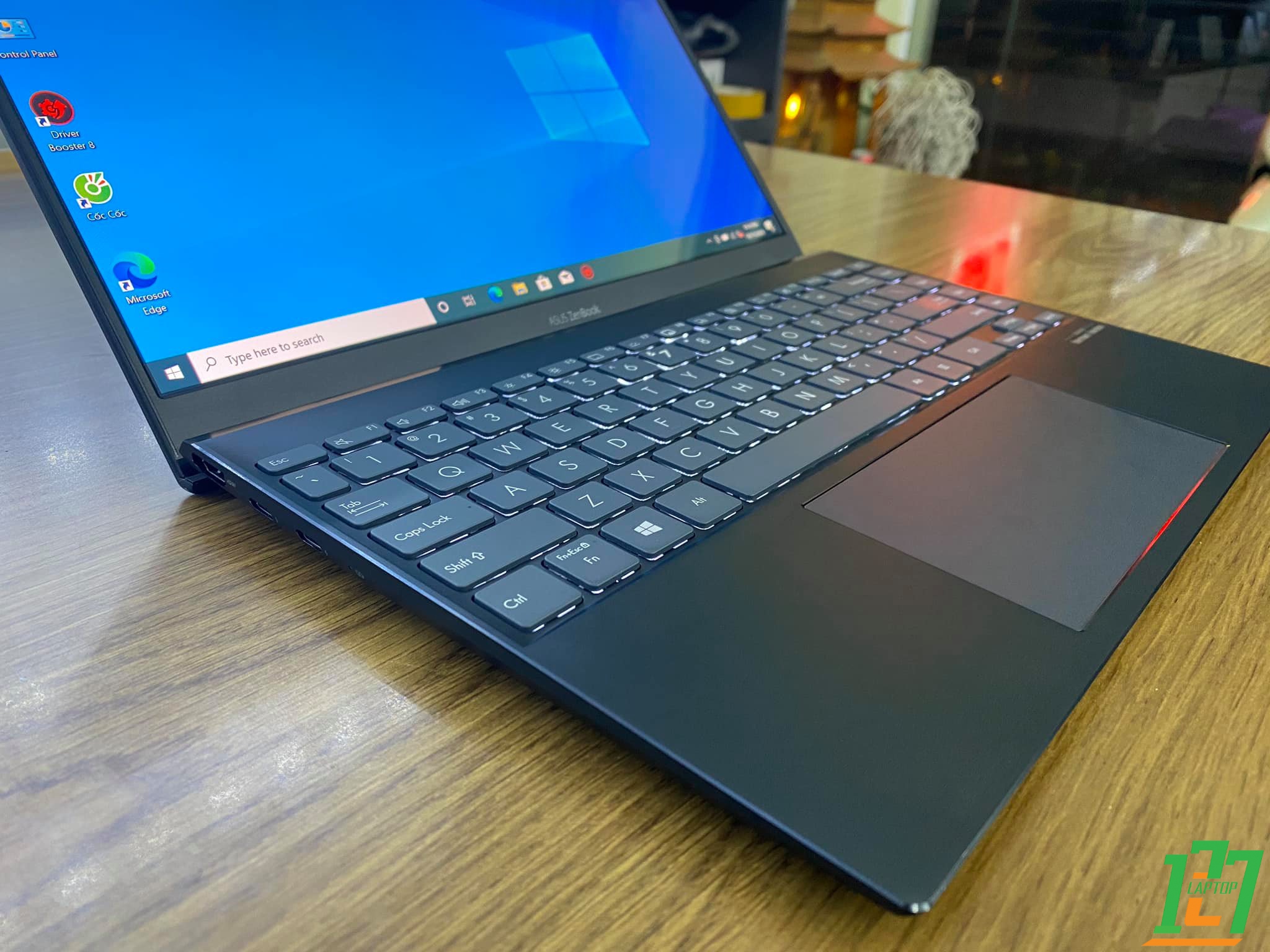Asus Zenbook UX325 new 99,99%
