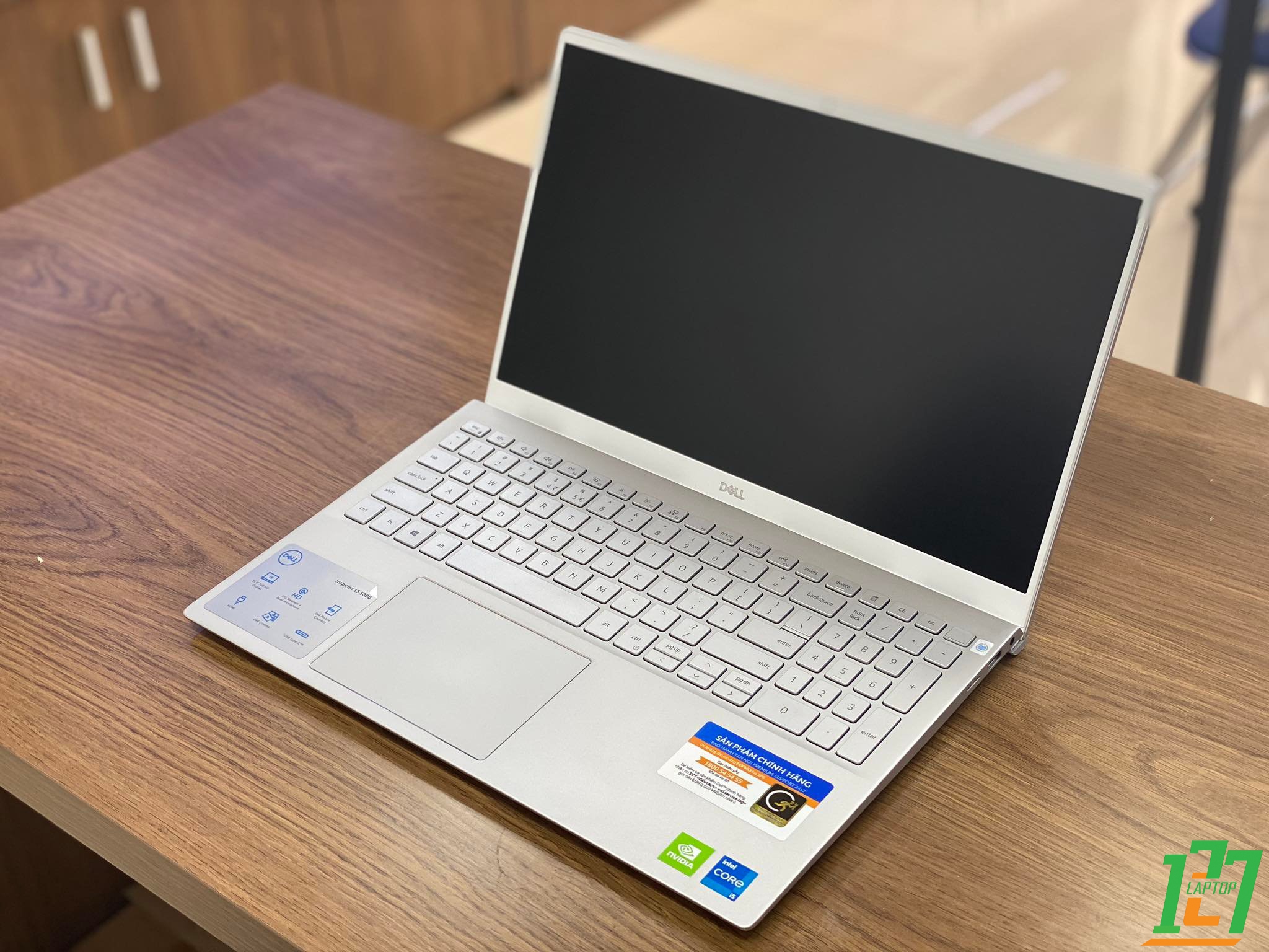Dell Inspiron 5502