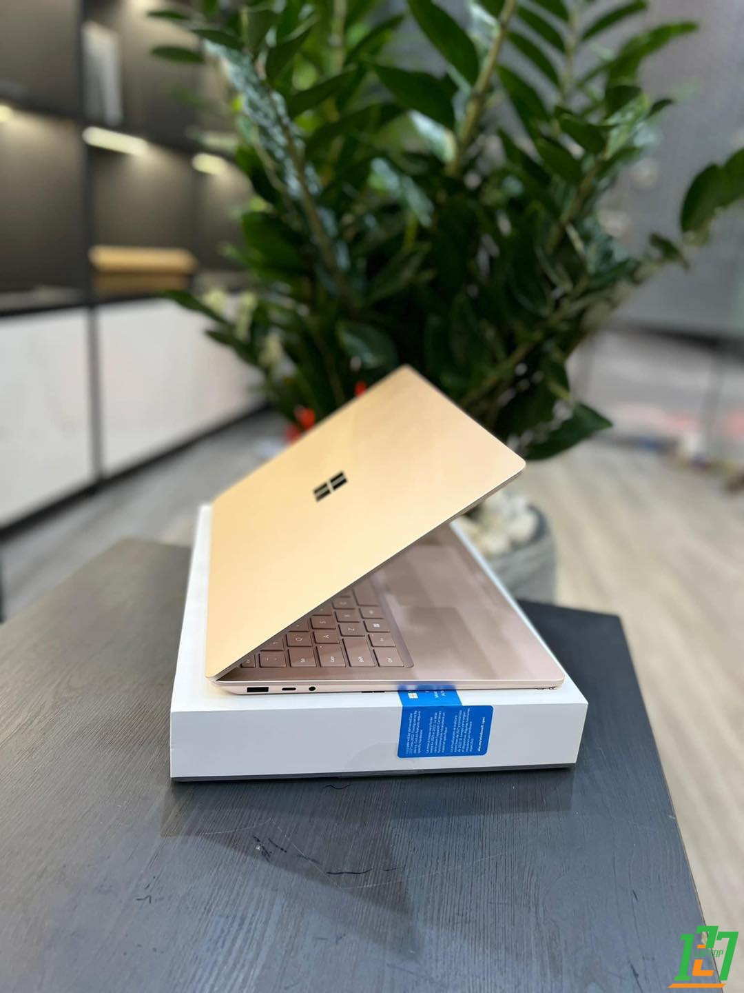 SURFACE LAPTOP4 [new seal]